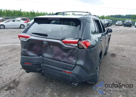 2024 Toyota Rav4 Hybrid Xle z USA, uszkodzony, nr VIN JTMRWRFV1RD239124